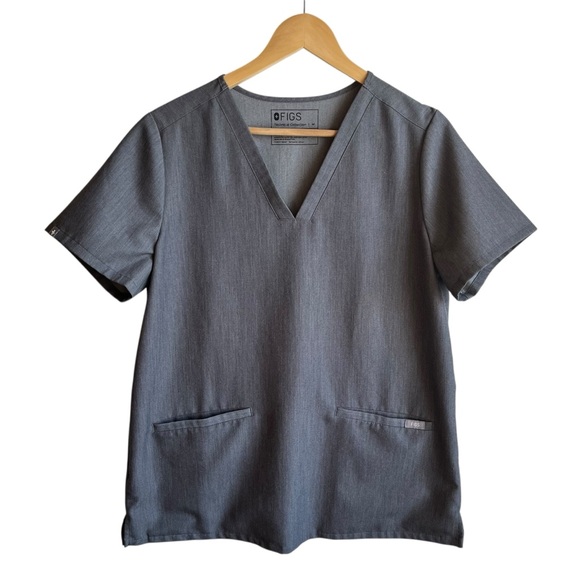 FIGS Grey V Neck Scrub Top Size M Technical Collection Casma - Picture 2 of 9